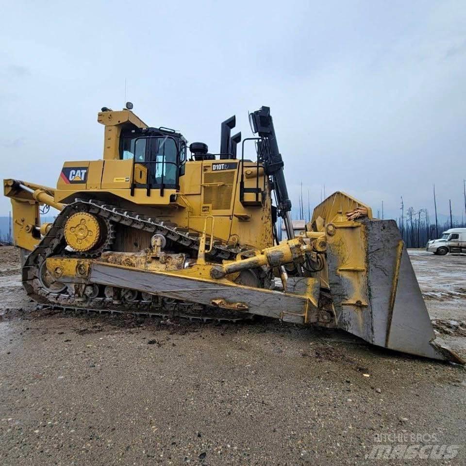 CAT D10T Pásové dozery