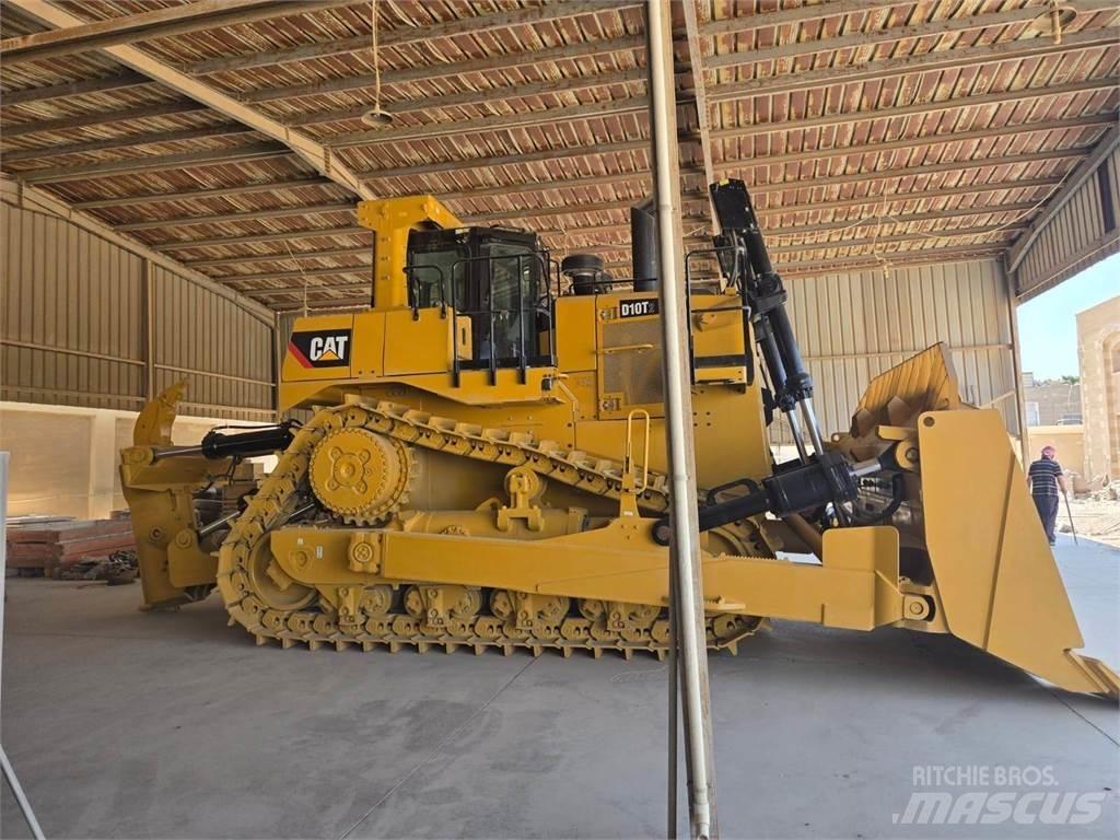 CAT D10T2 Pásové dozery