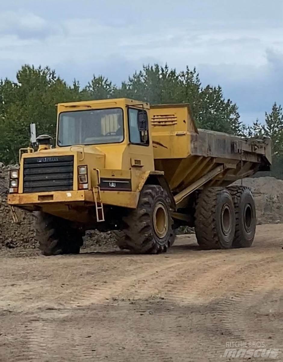CAT D250B Kloubové dempry