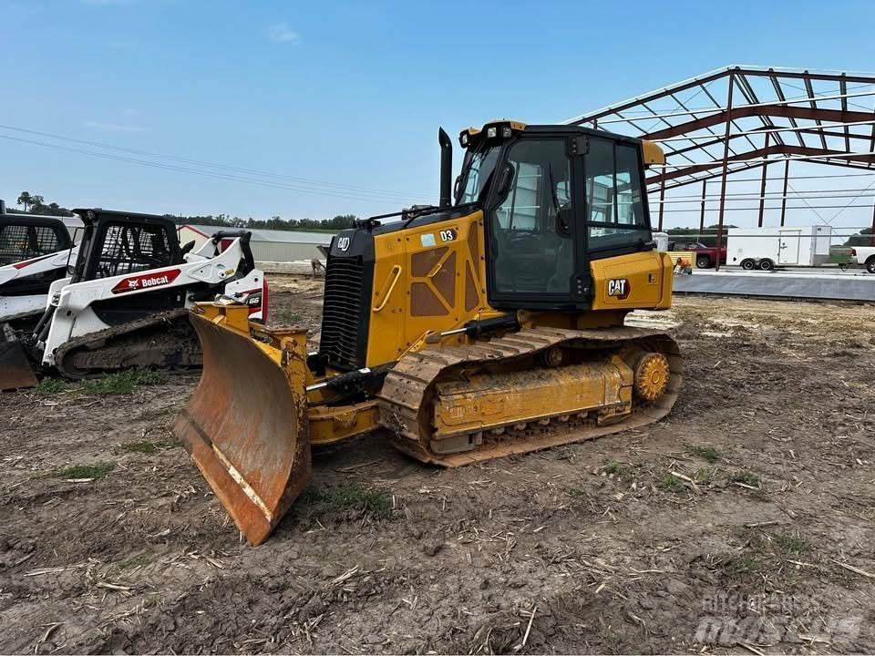 CAT D3 Pásové dozery