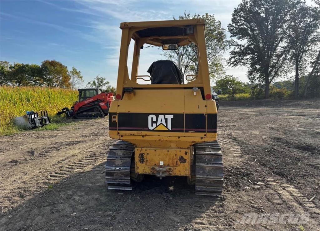 CAT D3G XL Pásové dozery