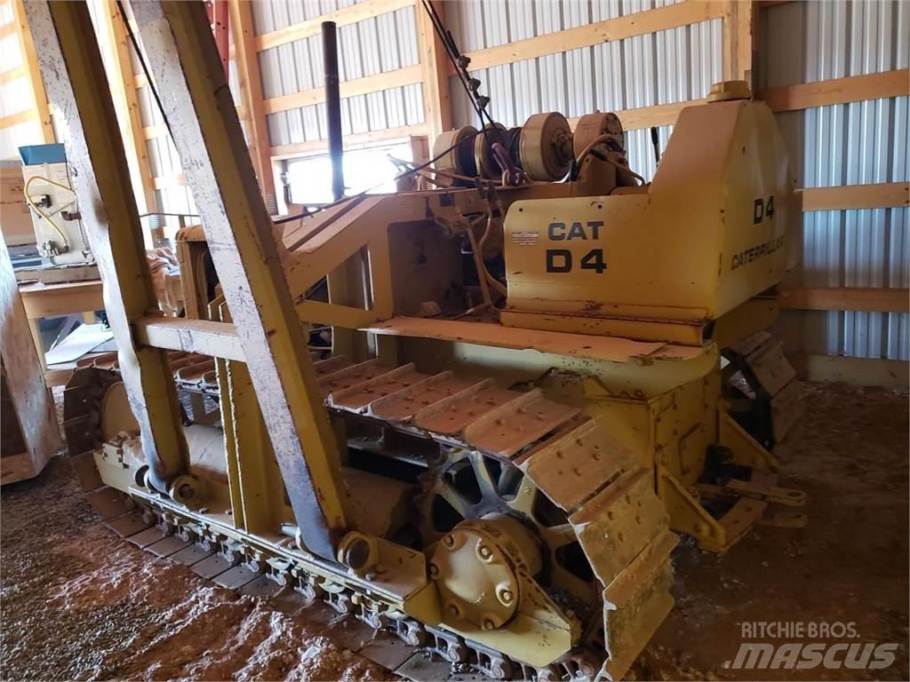 CAT D4 Pokladače potrubí