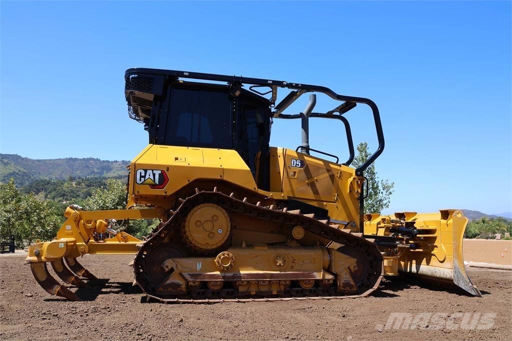 CAT D5 XL Pásové dozery