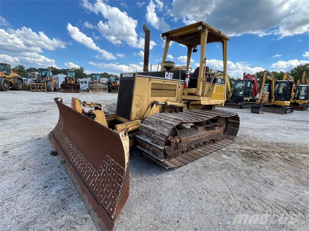 CAT D5C Pásové dozery