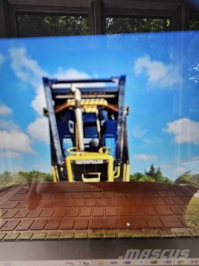 CAT D5G XL Pásové dozery