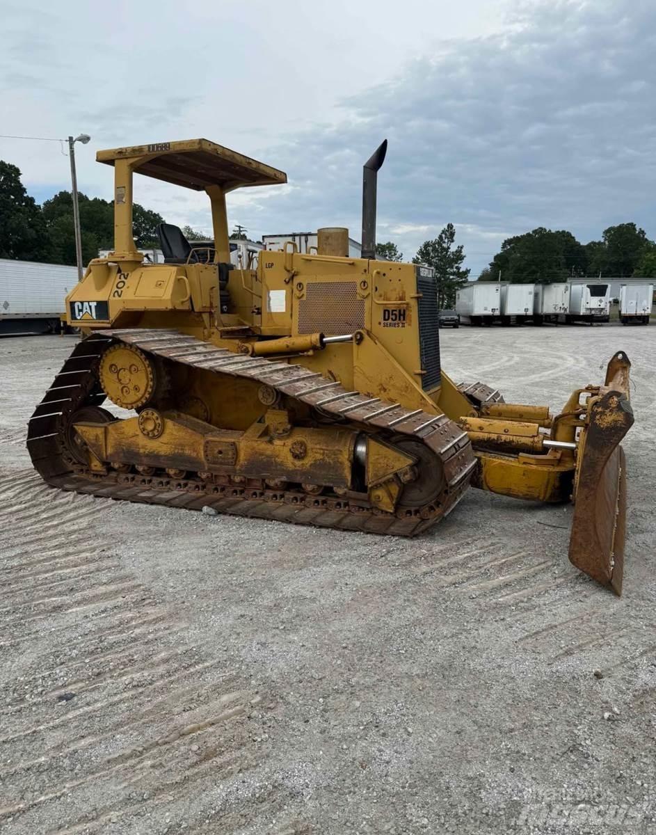 CAT D5H II Pásové dozery