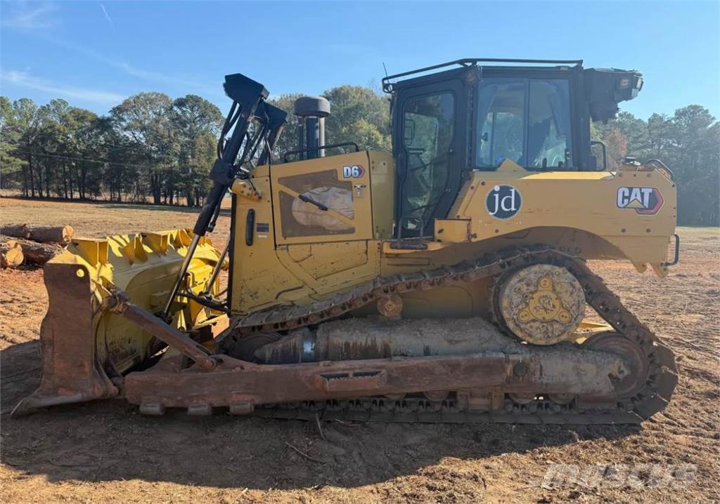 CAT D6 Pásové dozery