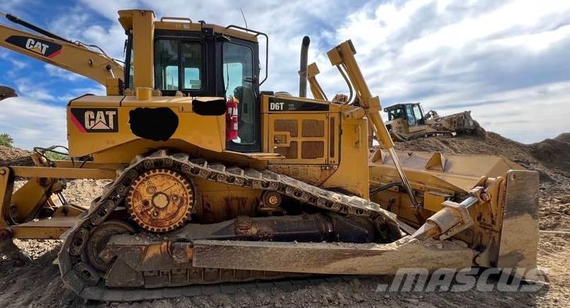 CAT D6T Pásové dozery