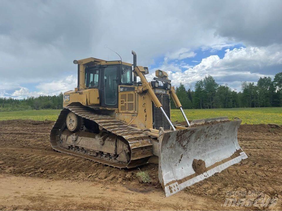 CAT D6T Pásové dozery
