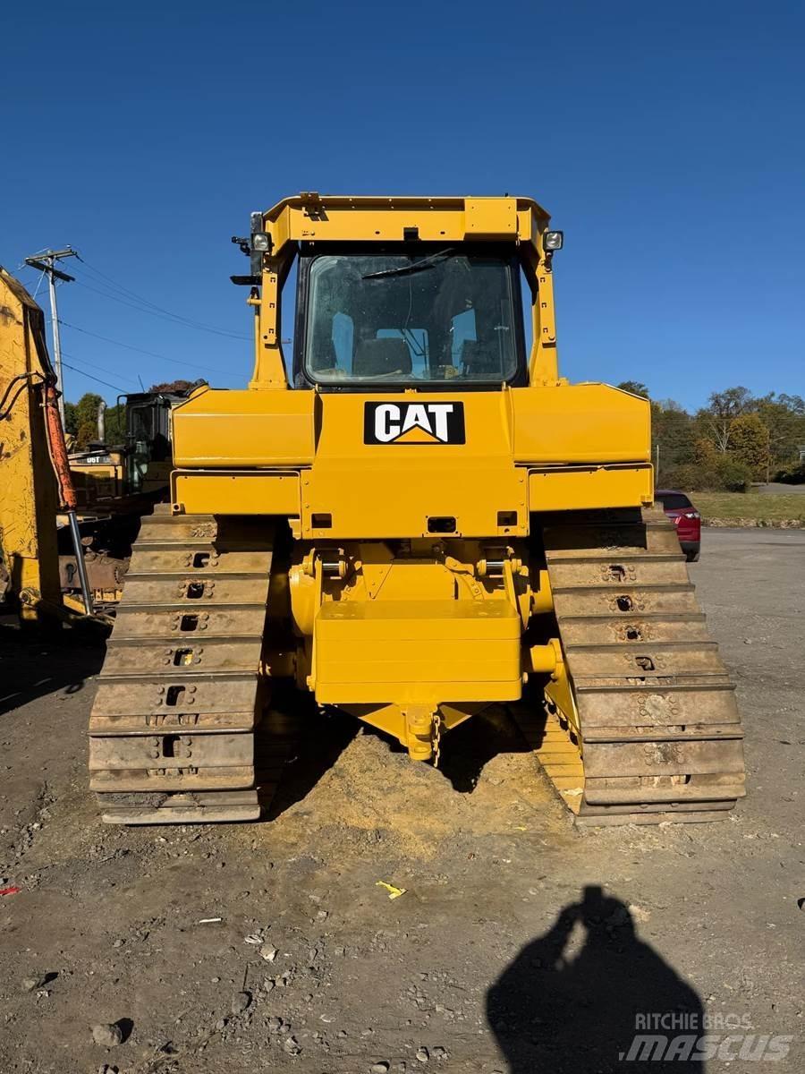 CAT D6T Pásové dozery