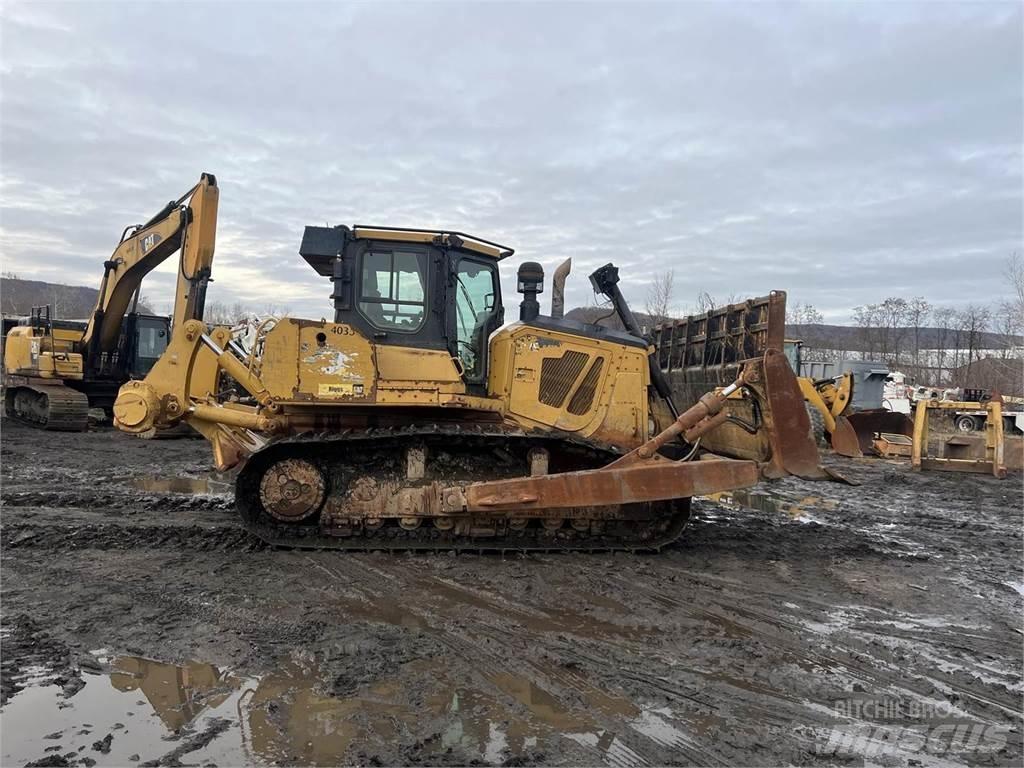 CAT D7E Pásové dozery