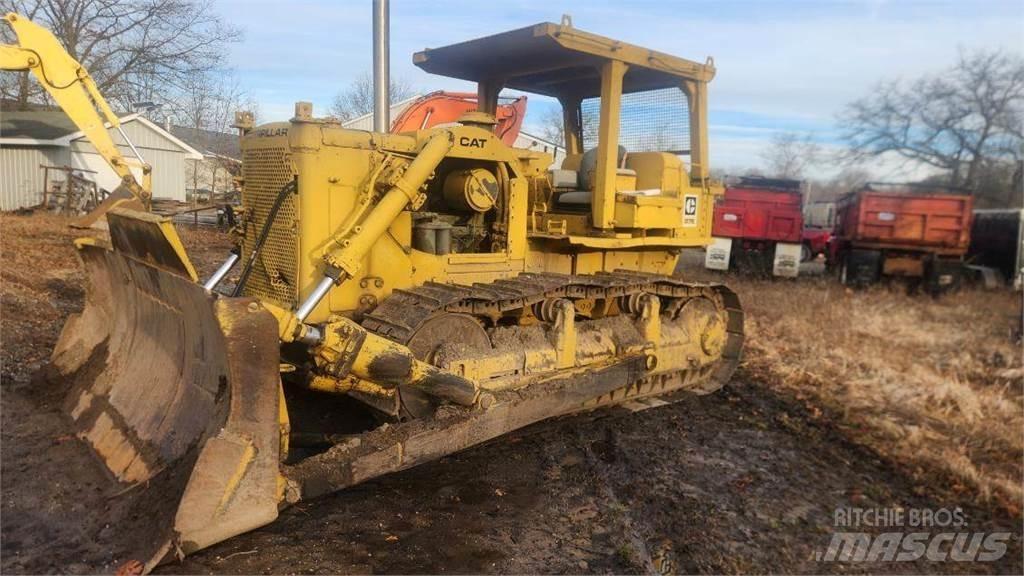 CAT D7F Pásové dozery