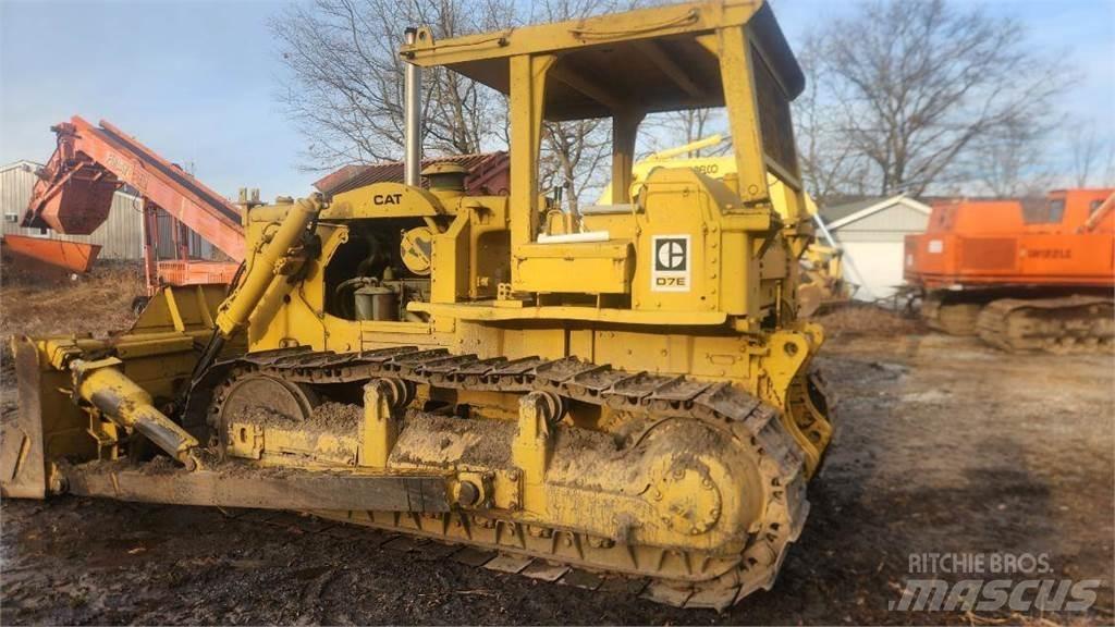 CAT D7F Pásové dozery