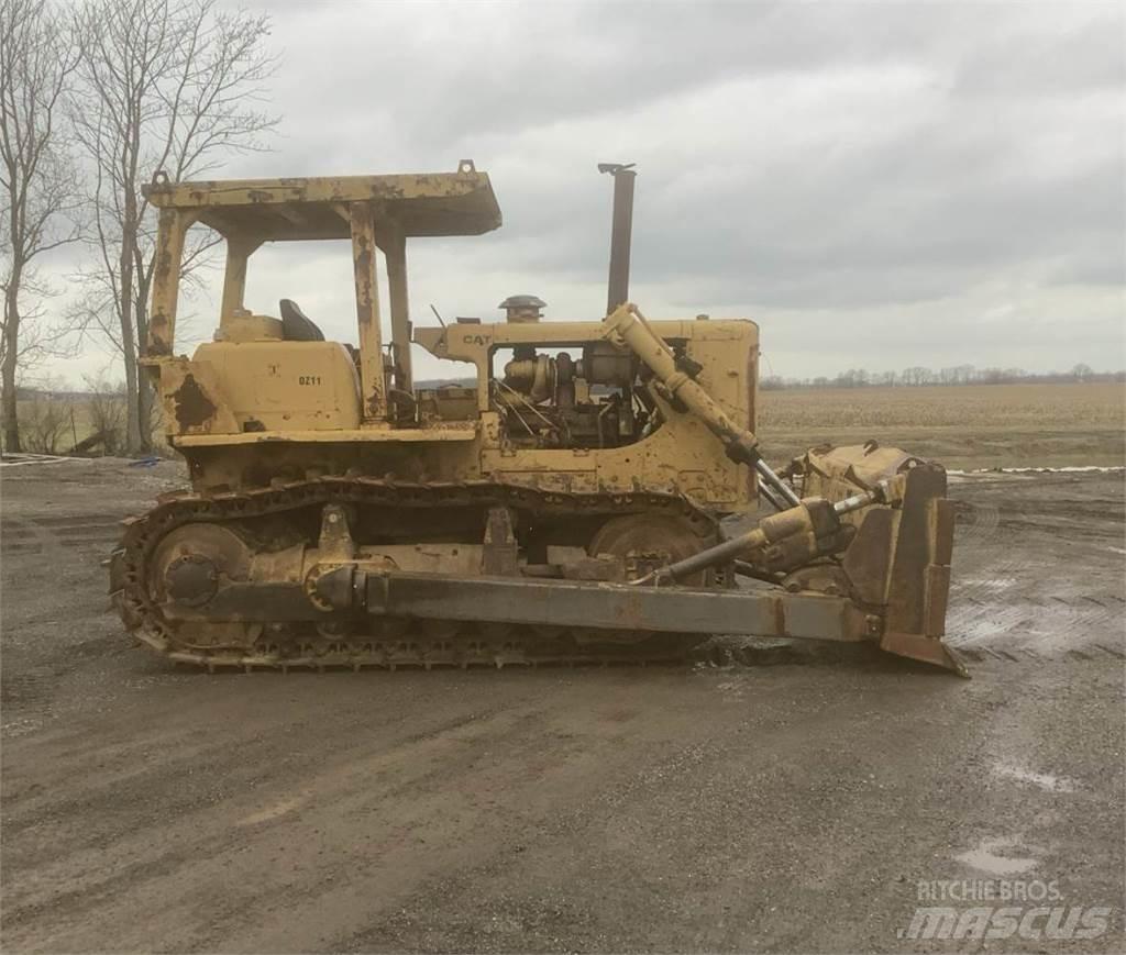 CAT D7F Pásové dozery
