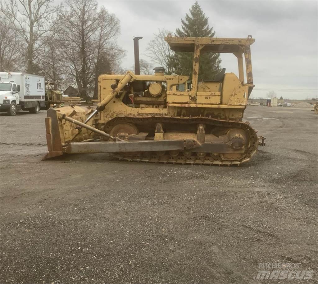 CAT D7F Pásové dozery