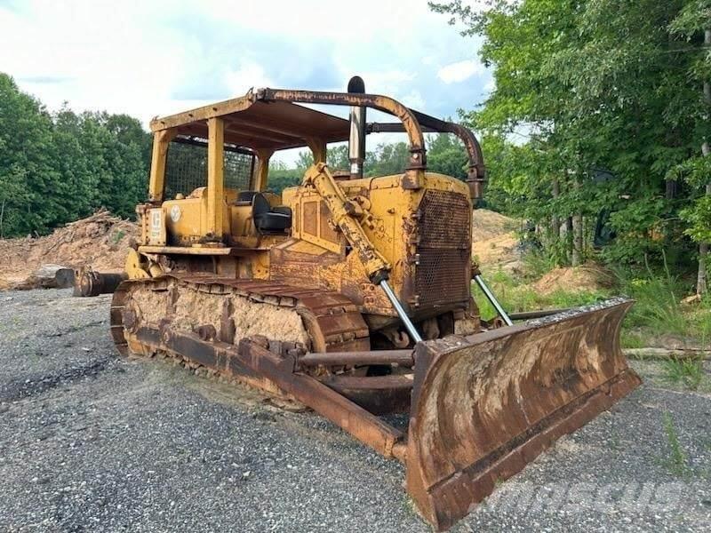 CAT D7F Pásové dozery