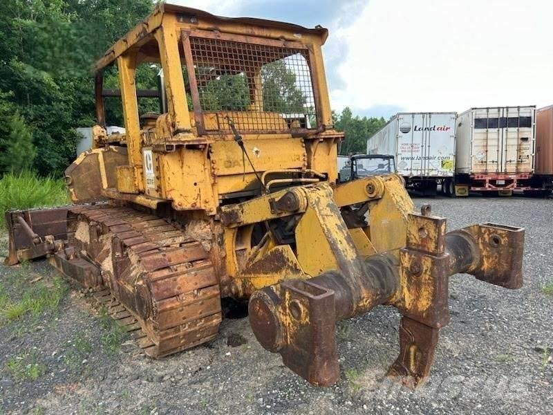 CAT D7F Pásové dozery