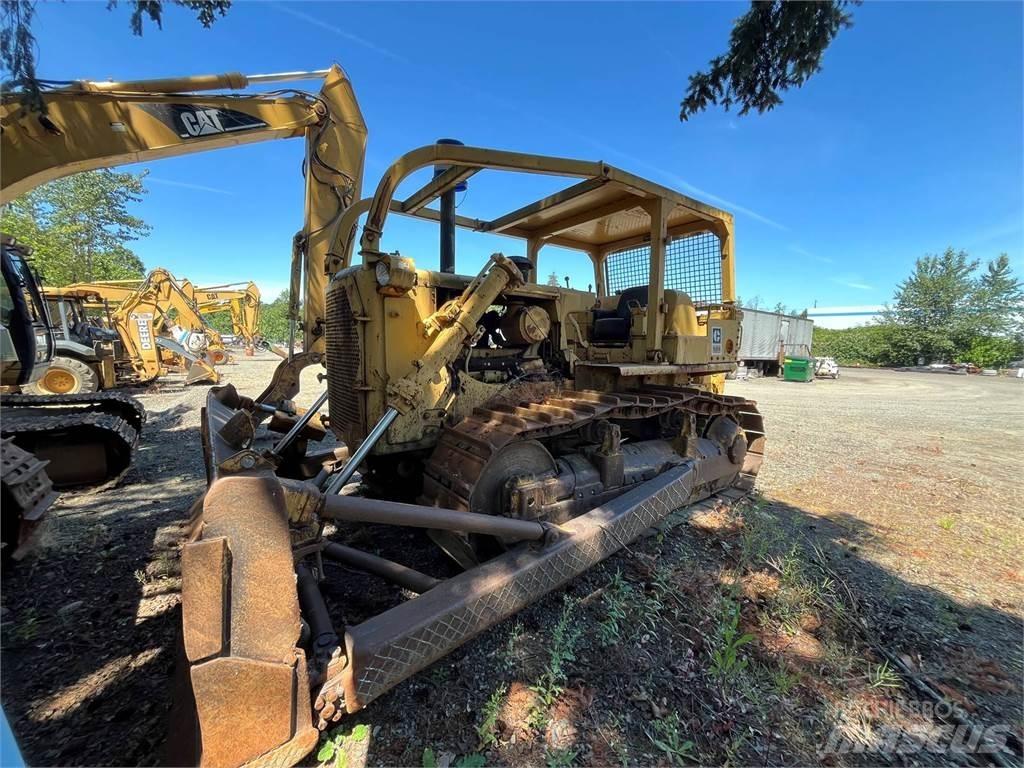 CAT D7G Pásové dozery
