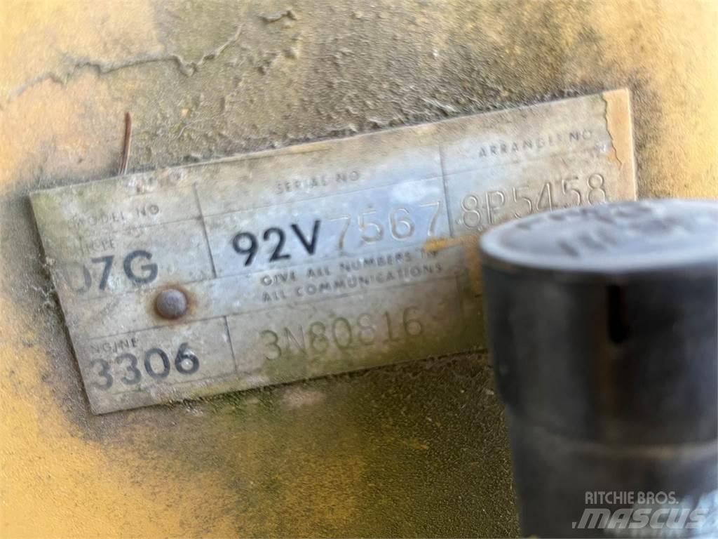 CAT D7G Pásové dozery