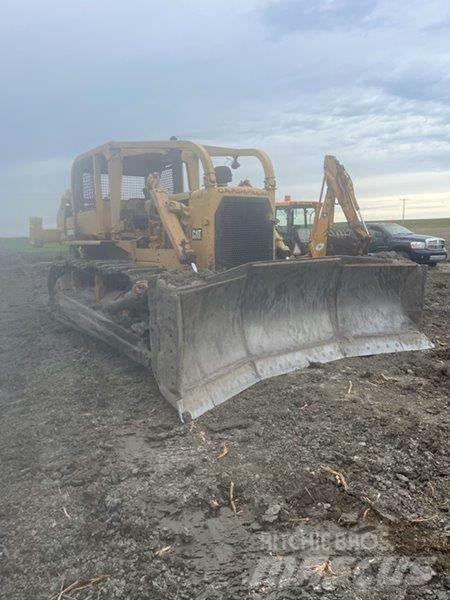 CAT D8H Pásové dozery