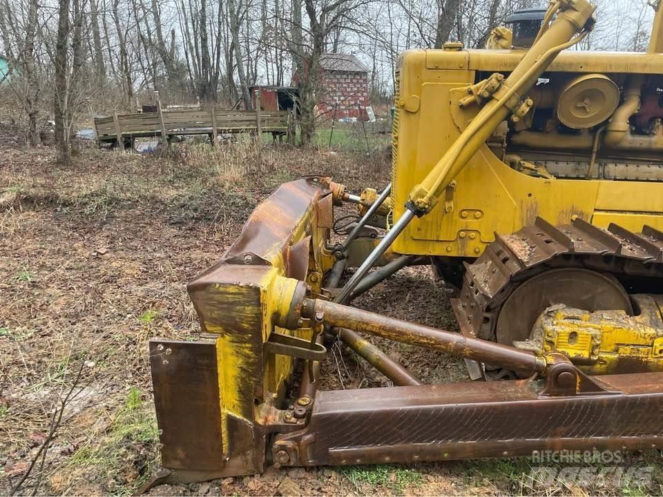 CAT D8H Pásové dozery