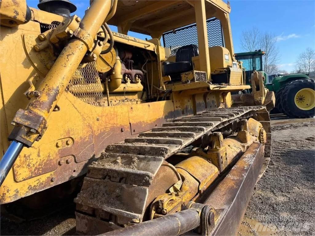 CAT D8H Pásové dozery