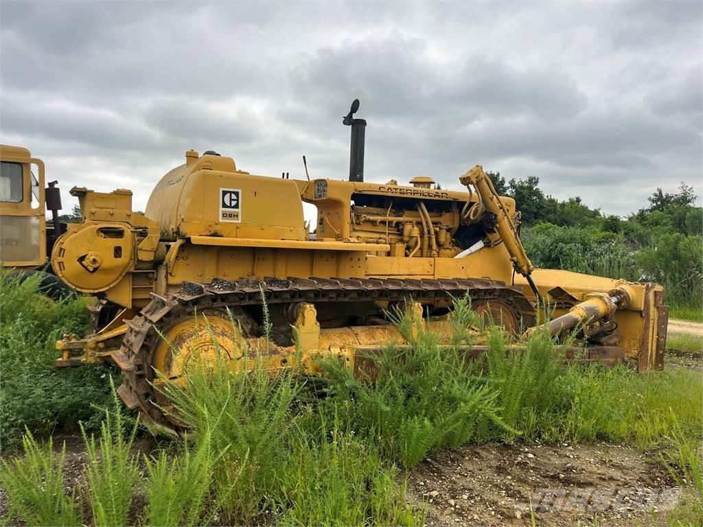 CAT D8H Pásové dozery