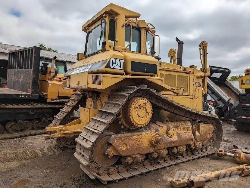 CAT D8N Pásové dozery