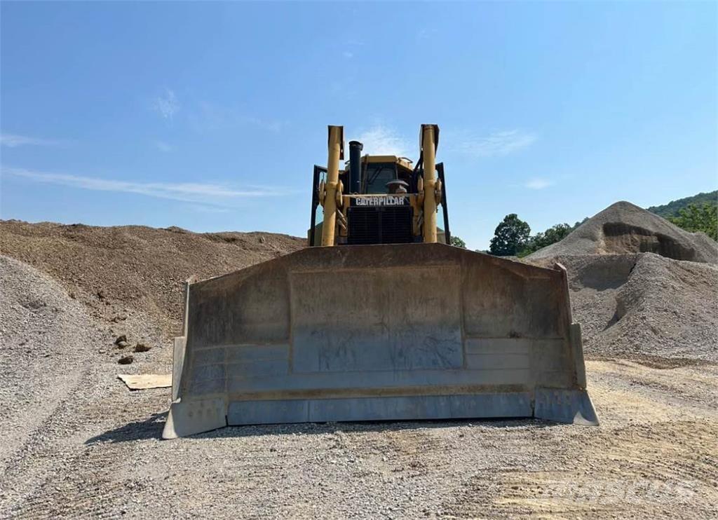 CAT D8N Pásové dozery