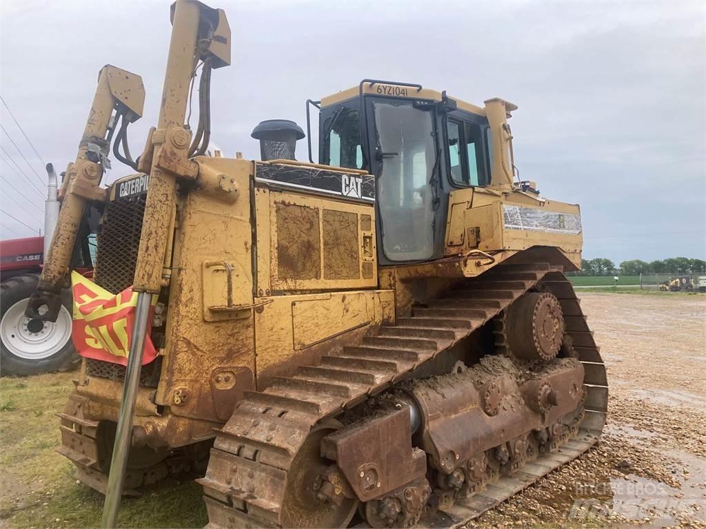 CAT D8R Pásové dozery