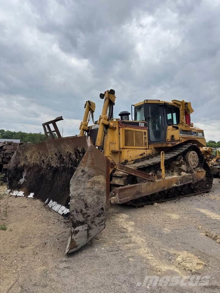 CAT D8R Pásové dozery