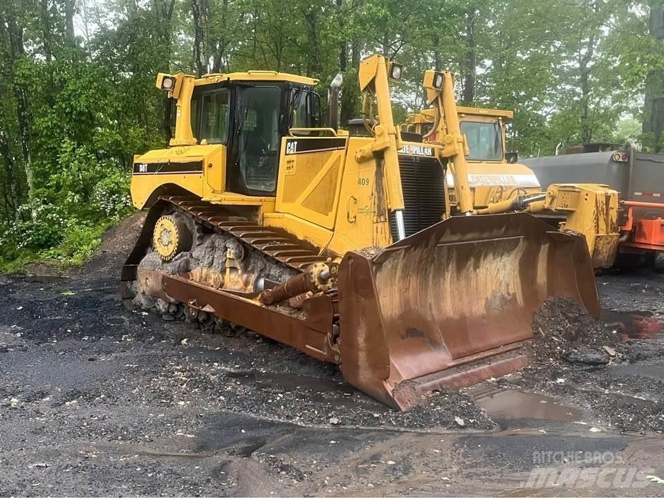 CAT D8T Pásové dozery