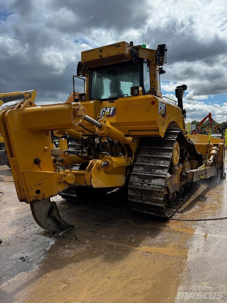 CAT D8T Pásové dozery