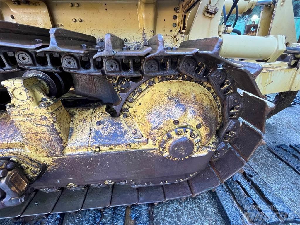 CAT D9H Pásové dozery