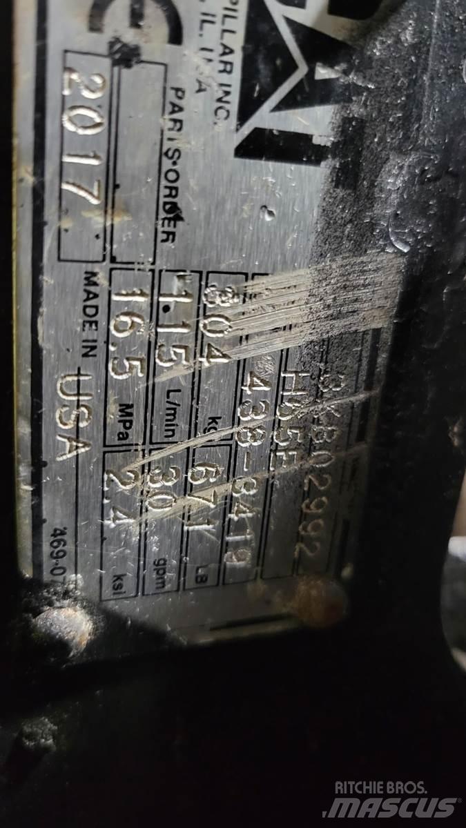 CAT H65ES Bourací kladiva / Sbíječky