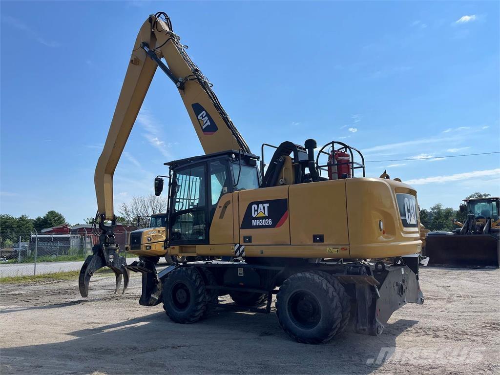 CAT MH3026 Demoliční rýpadla