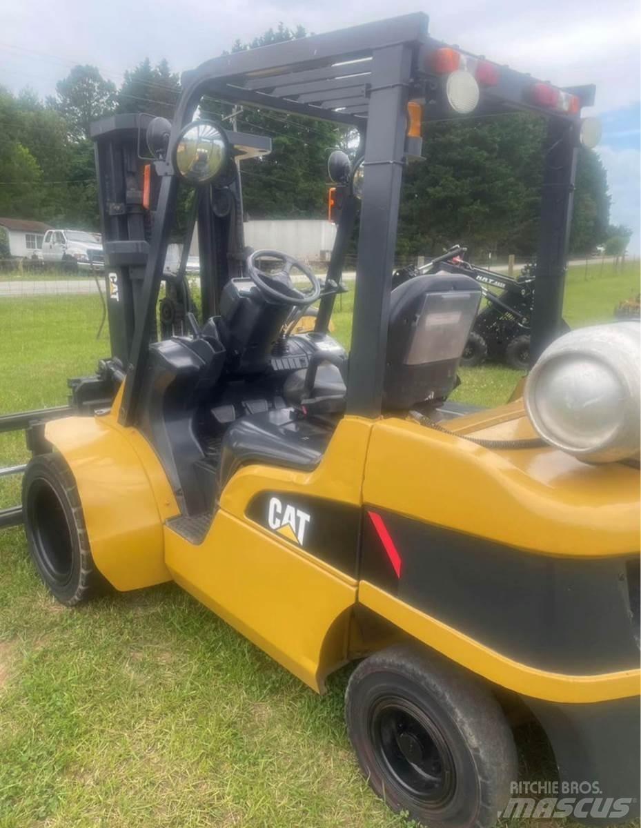 CAT P7000 Další