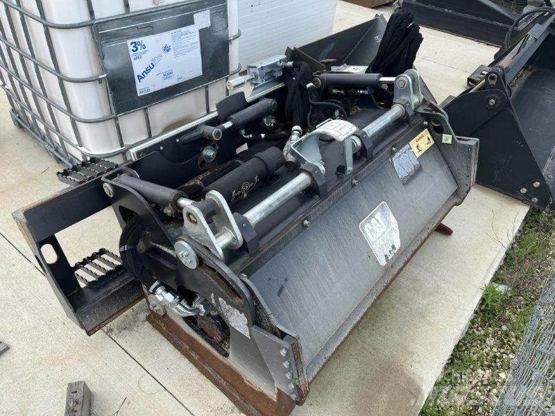 CAT PC412B Ostatní komponenty
