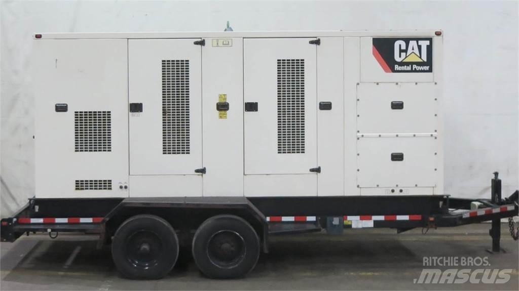 CAT XQ350 Naftové generátory