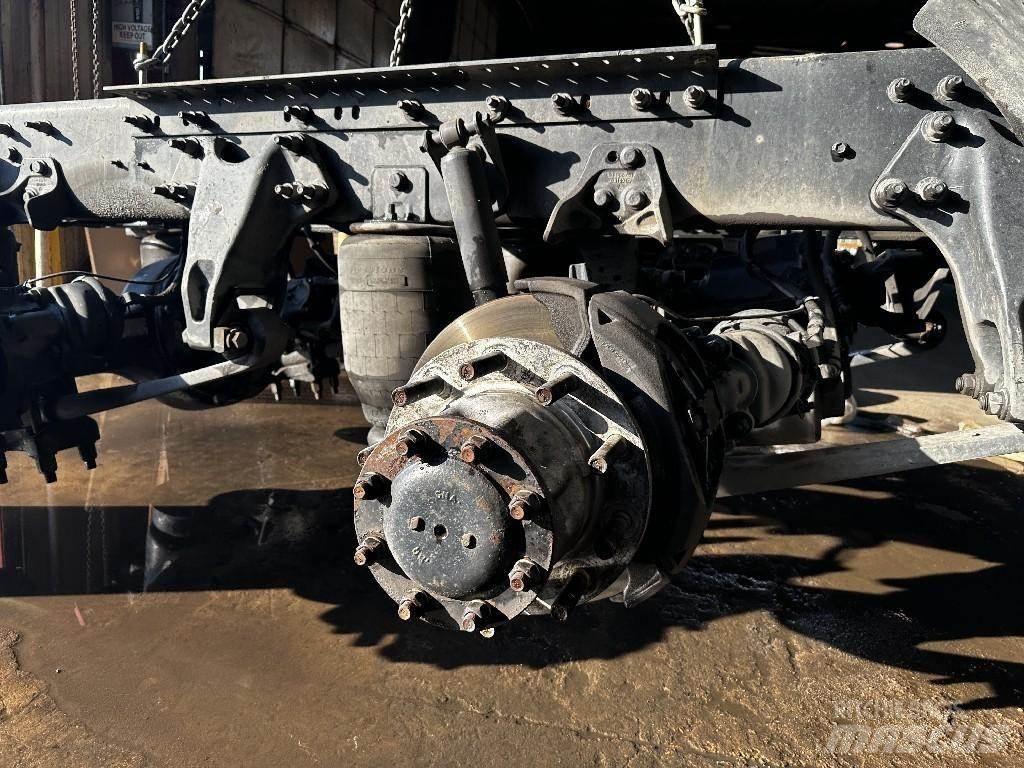  Dana LT625 Nápravy