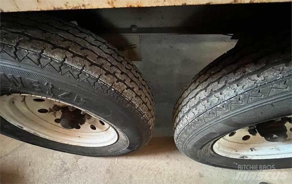 Finn BB302 Komunální / Multi-užitková vozidla