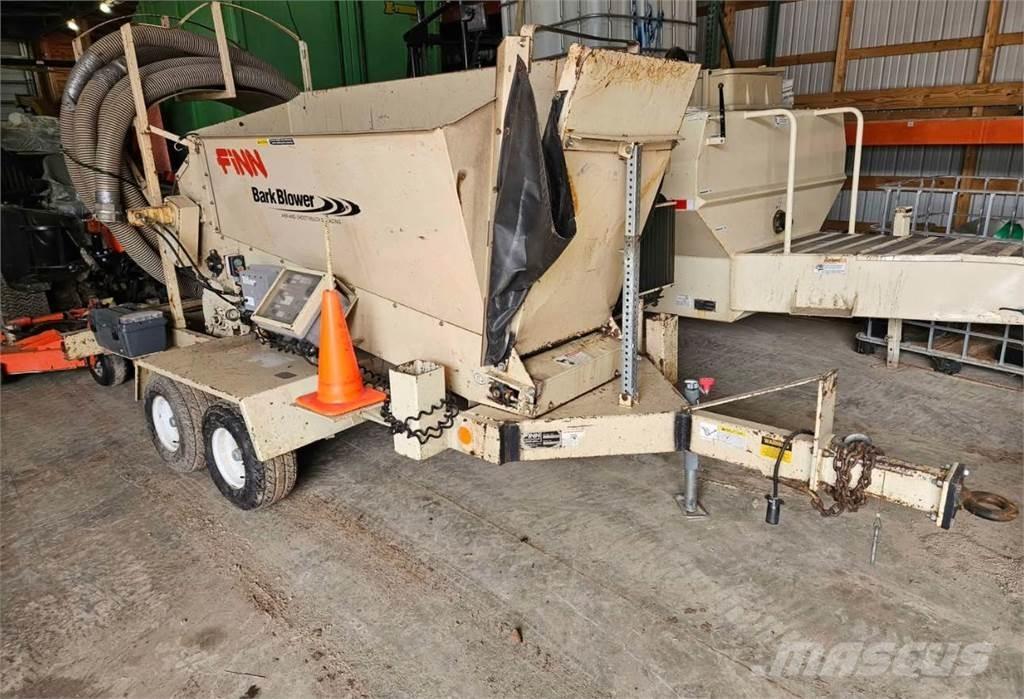 Finn BB302 Komunální / Multi-užitková vozidla