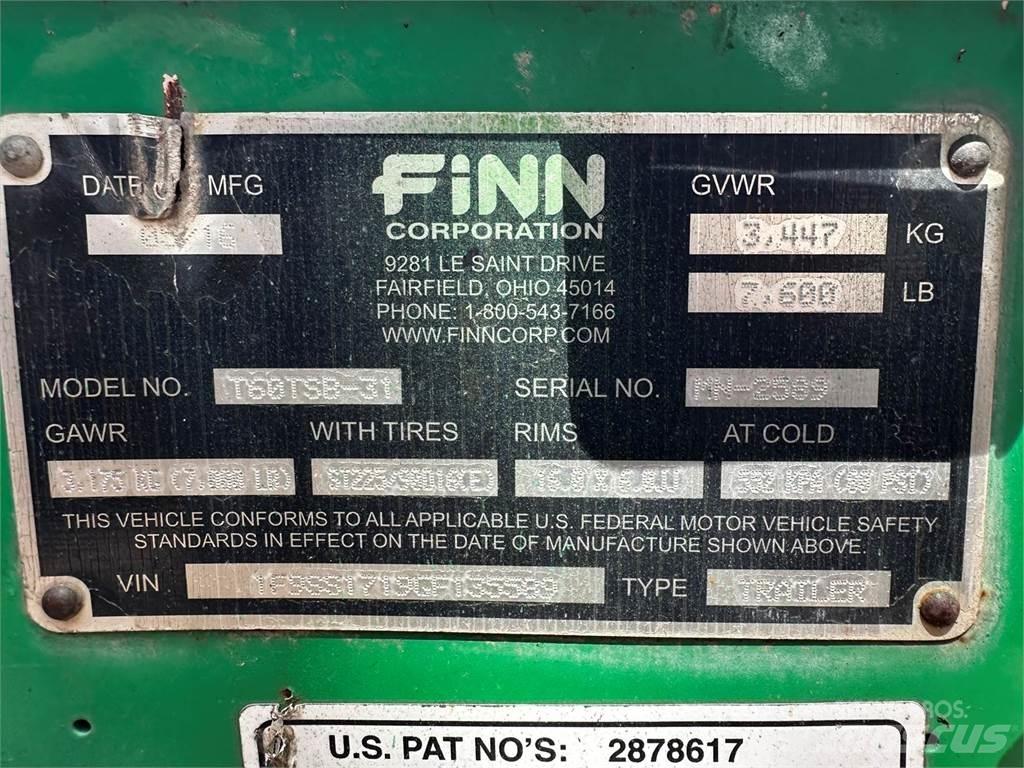 Finn T60 Násypky, fukary a dopravníky