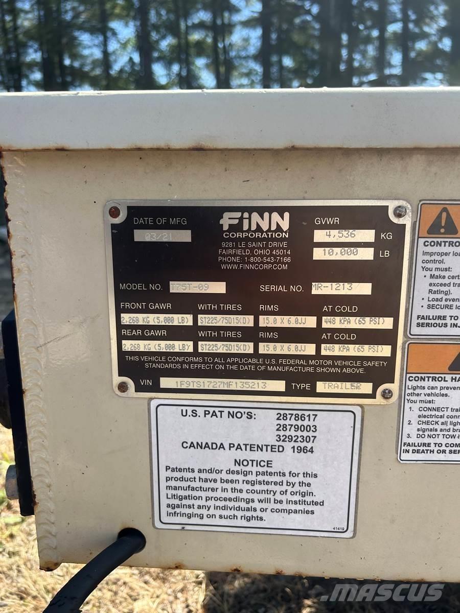 Finn T75T Násypky, fukary a dopravníky