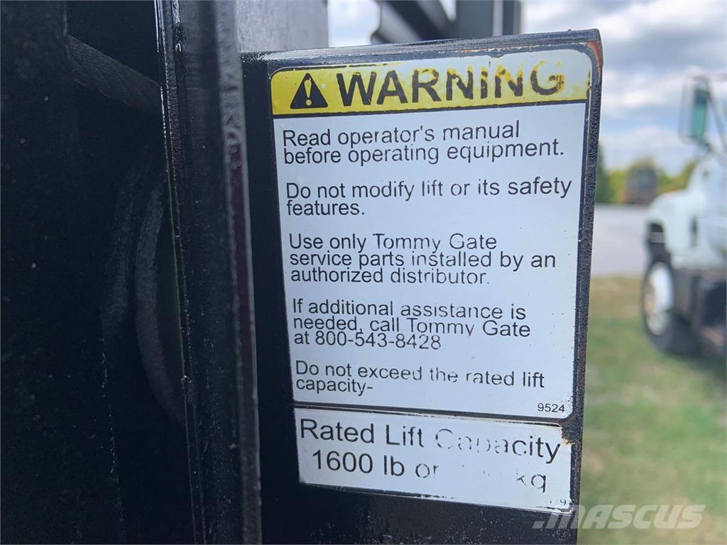 Ford 550 Vozy na přepravu zvířat