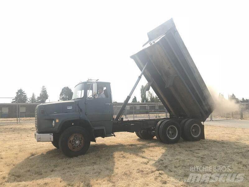 Ford 8000 Sklápěče