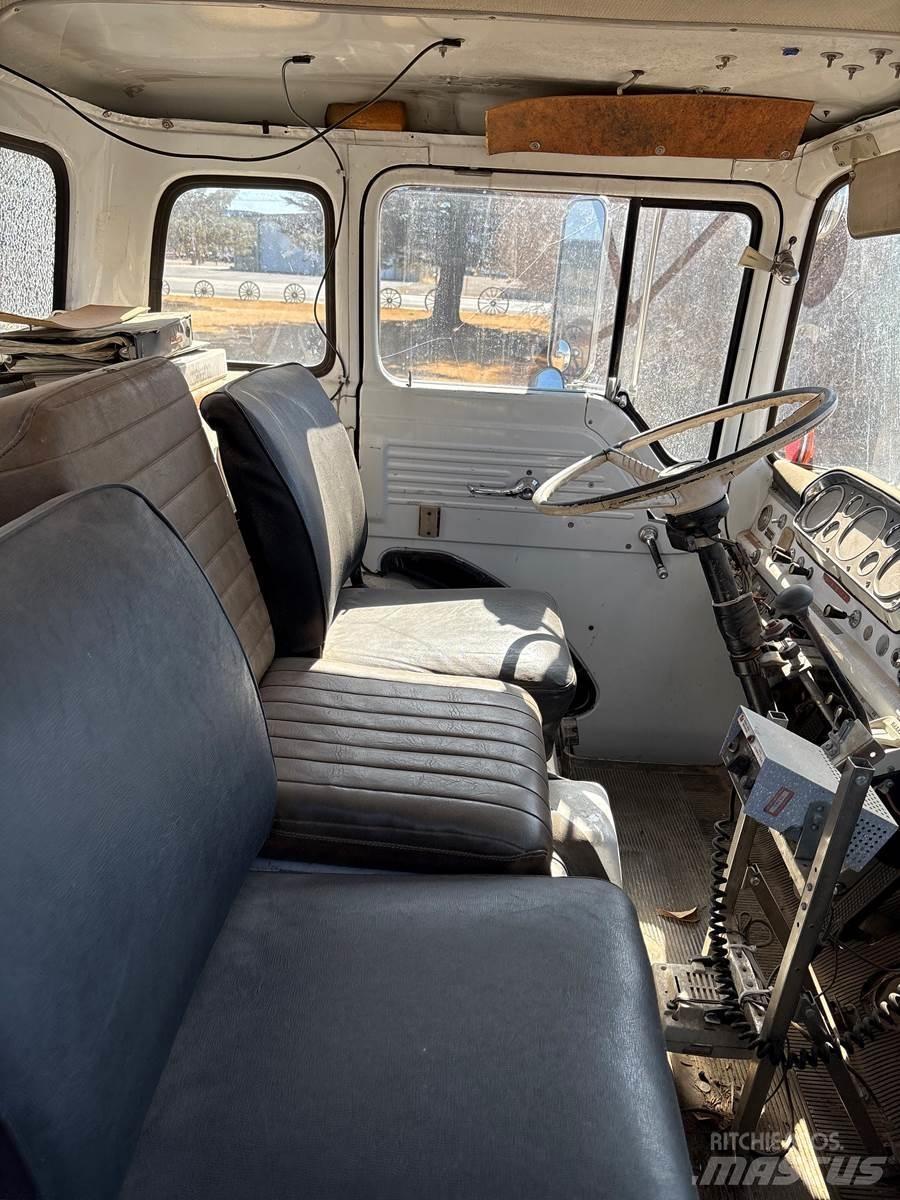 Ford 8000 Hasičský vůz