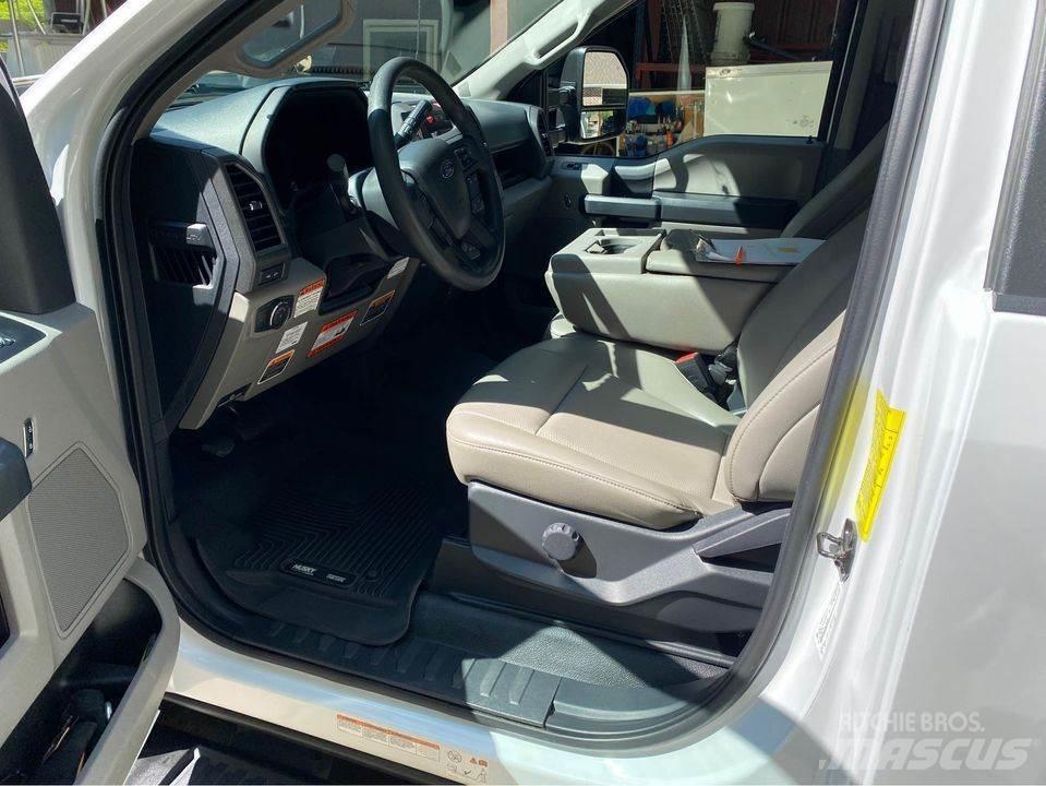 Ford F-450 Autoplošiny