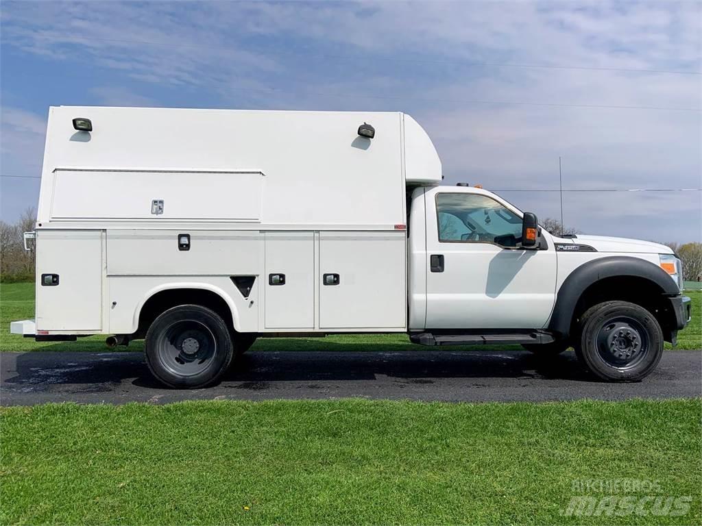 Ford F-450 Komunální / Multi-užitková vozidla