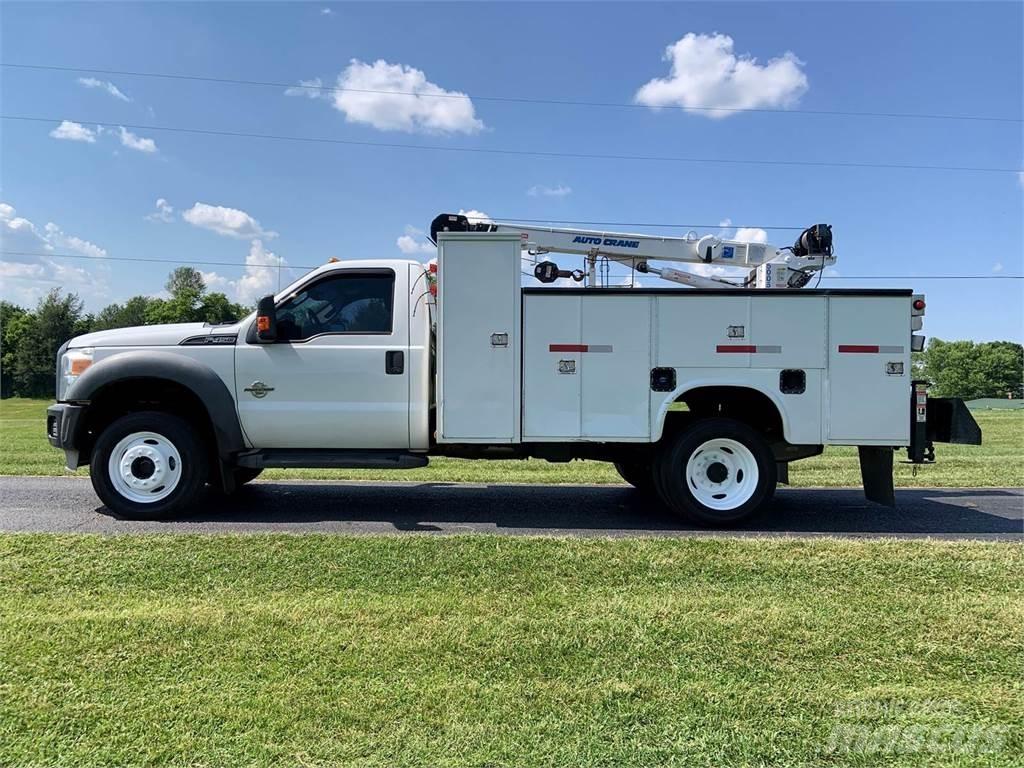 Ford F-450 Komunální / Multi-užitková vozidla